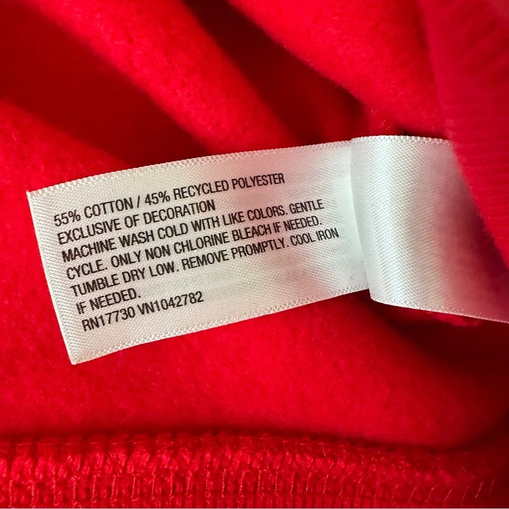 NWT Universal Thread Red “Merry” Christmas Crewneck Sweatshirt Women’s XL Target - Picture 8 of 9